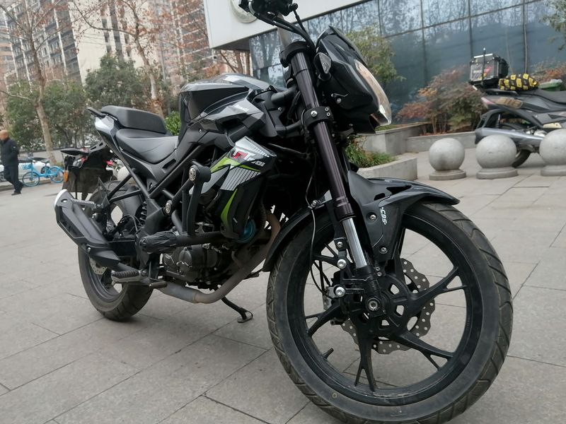 二手贝纳利红宝龙 TNT150i