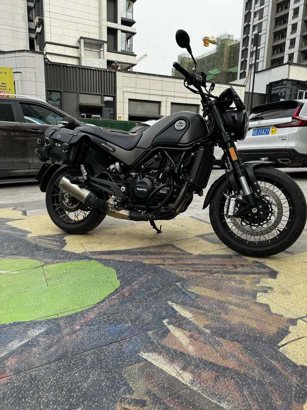 二手贝纳利幼狮 Leoncino 500