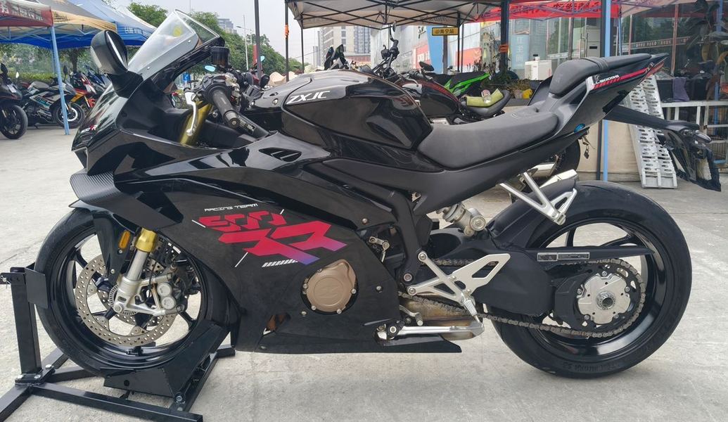 二手张雪机车500RR