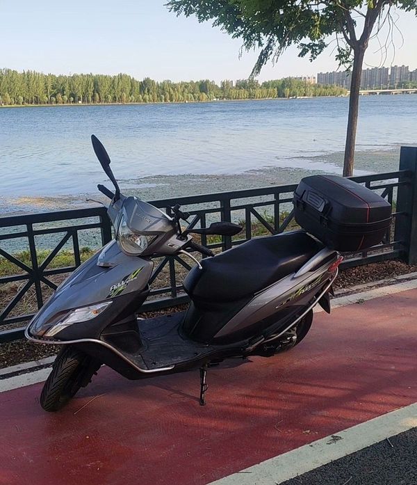 二手济南铃木优友 UU125i