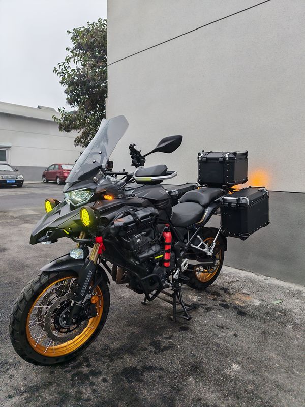 二手贝纳利TRK552