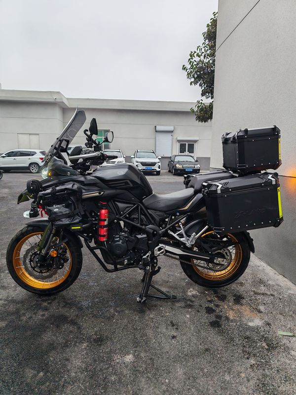 二手贝纳利TRK552