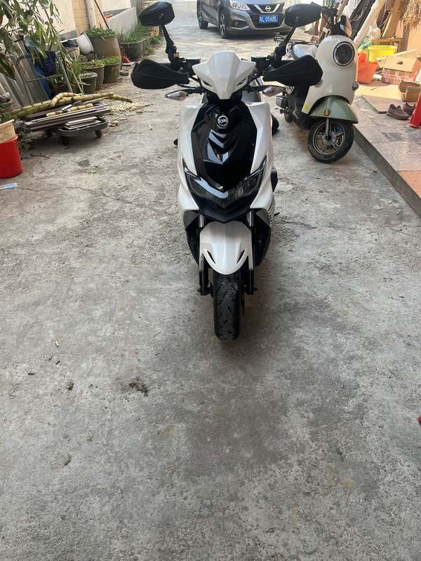 二手三阳小钢侠 CROX