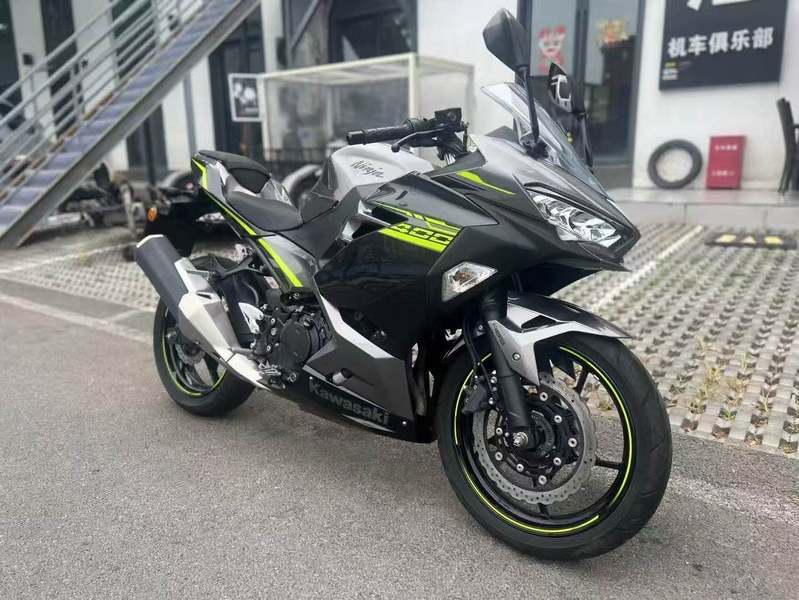 二手川崎Ninja 400