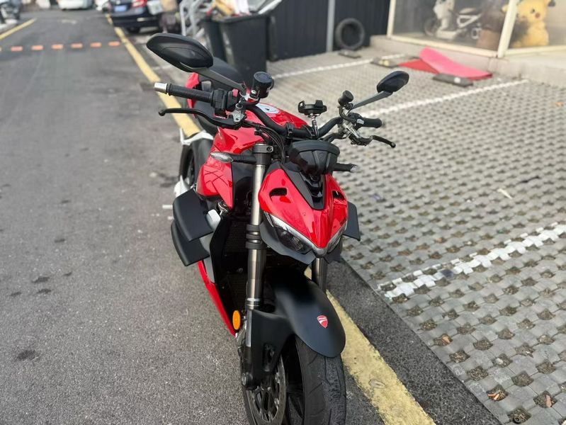 二手杜卡迪Street Fighter V2