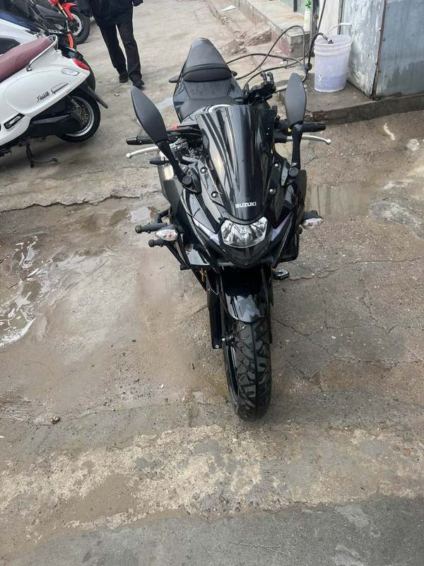 二手豪爵铃木GSX250R