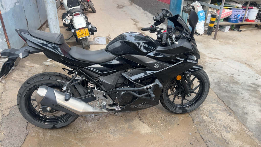 二手豪爵铃木GSX250R