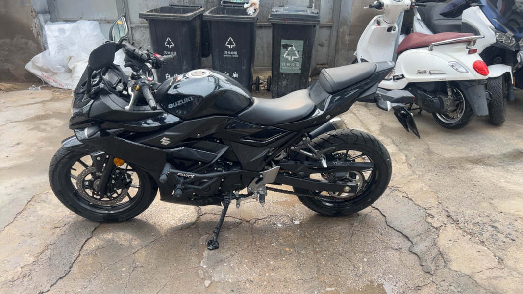 二手豪爵铃木GSX250R