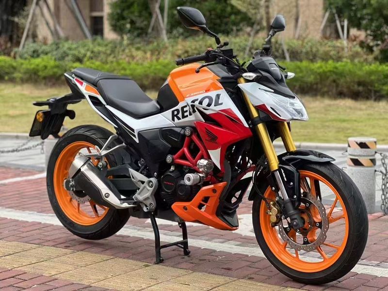 二手五羊本田CB190R 暴锋眼