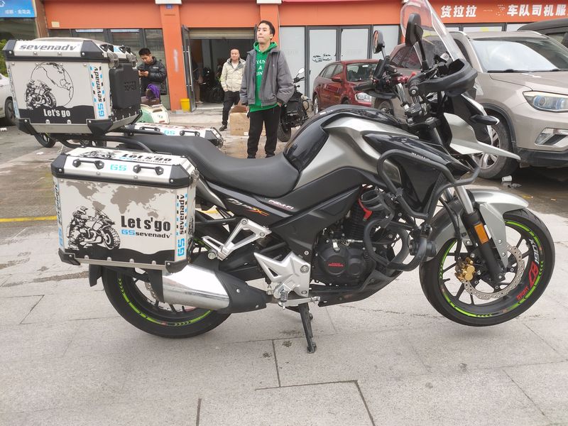 二手五羊本田猛鸷 CB190X