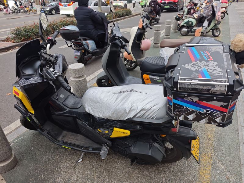 二手猎变机甲蜂