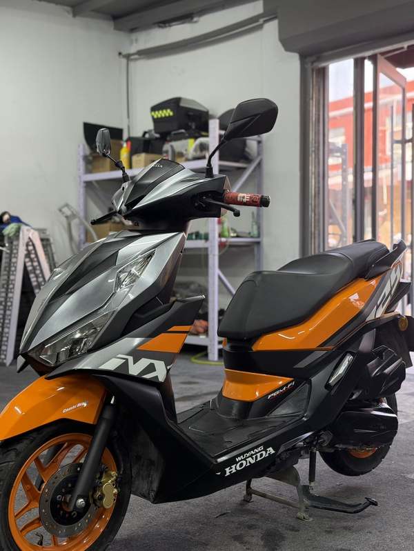 二手五羊本田NX125