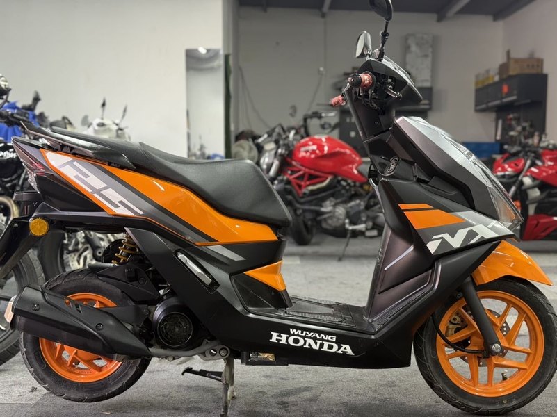 二手五羊本田NX125