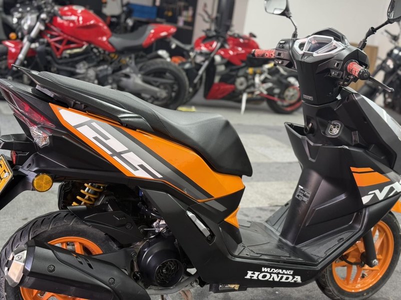 二手五羊本田NX125