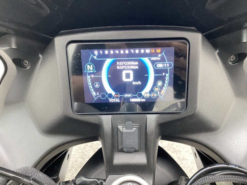 二手贝纳利龙卷风 Tornado 402R