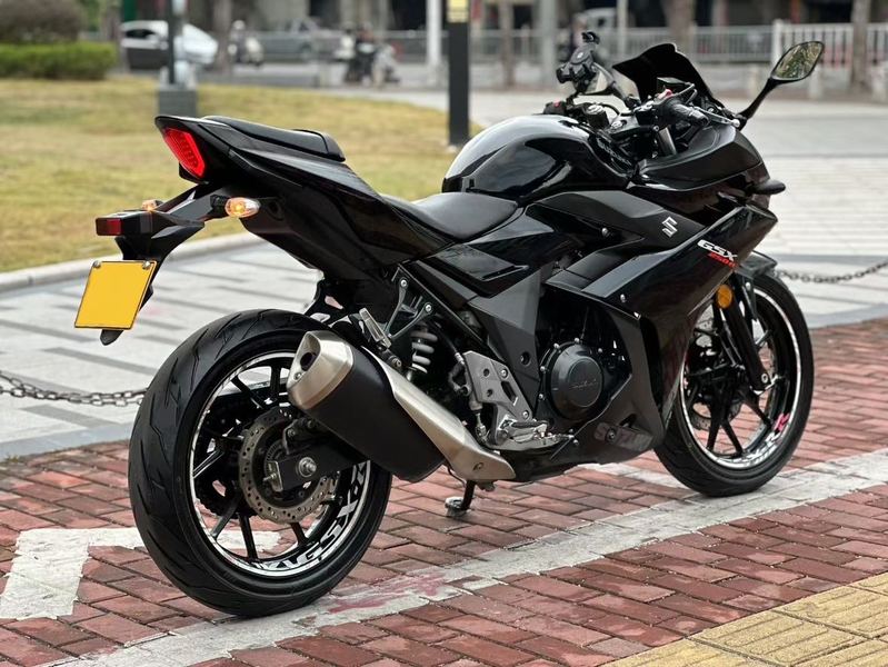 二手豪爵铃木GSX250R