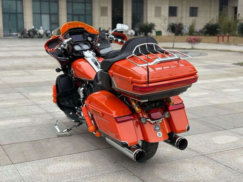 二手哈雷戴维森公路滑翔 Road Glide