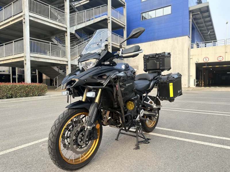 二手贝纳利TRK552