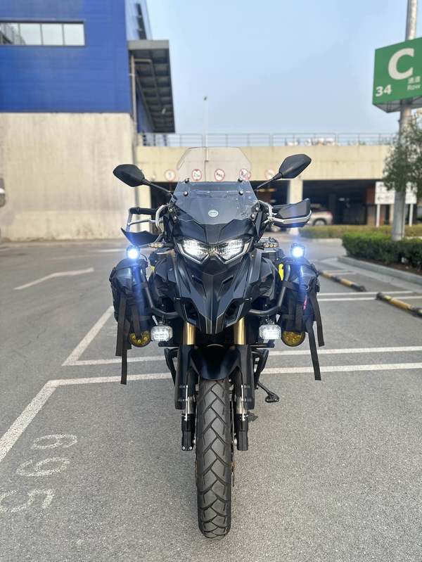 二手贝纳利TRK552