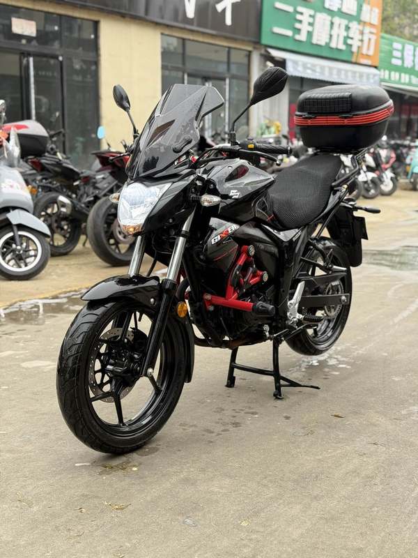 二手济南铃木极客飒 Gixxer 155 NK