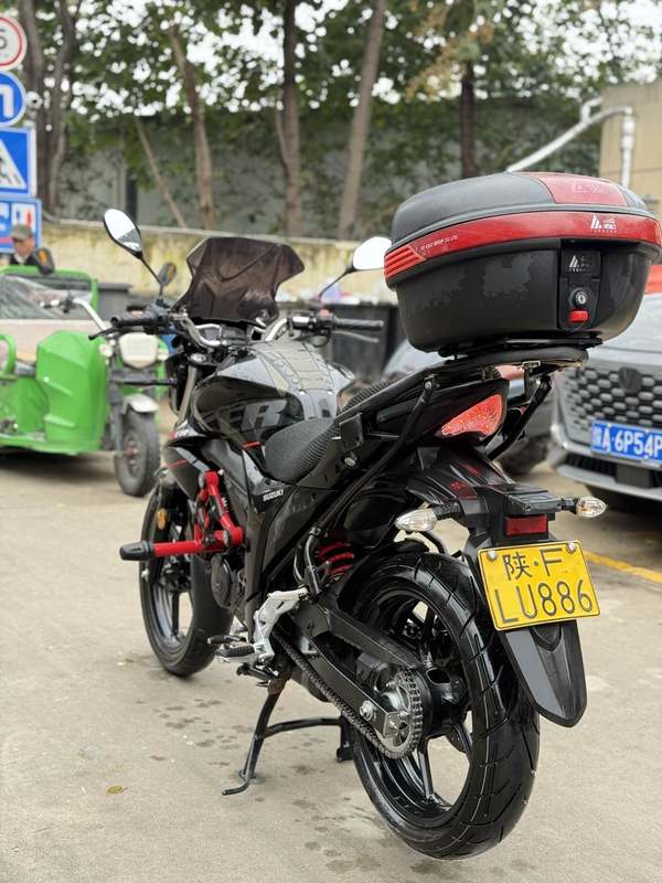 二手济南铃木极客飒 Gixxer 155 NK