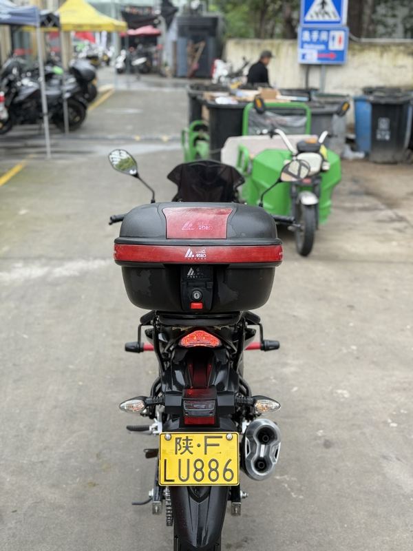 二手济南铃木极客飒 Gixxer 155 NK