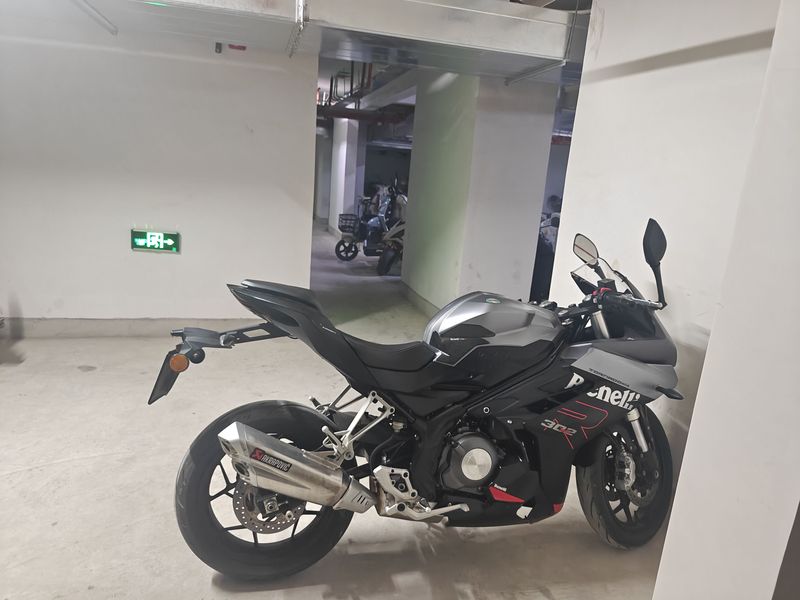 二手贝纳利龙卷风 Tornado 302R