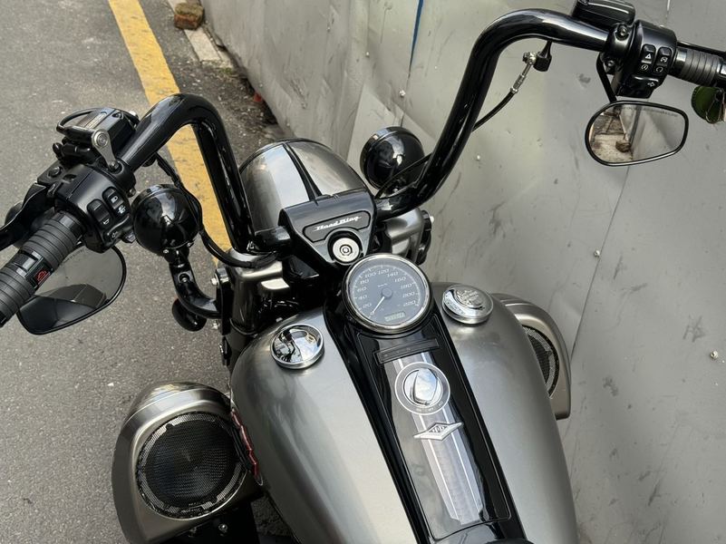 二手哈雷戴维森Road King 