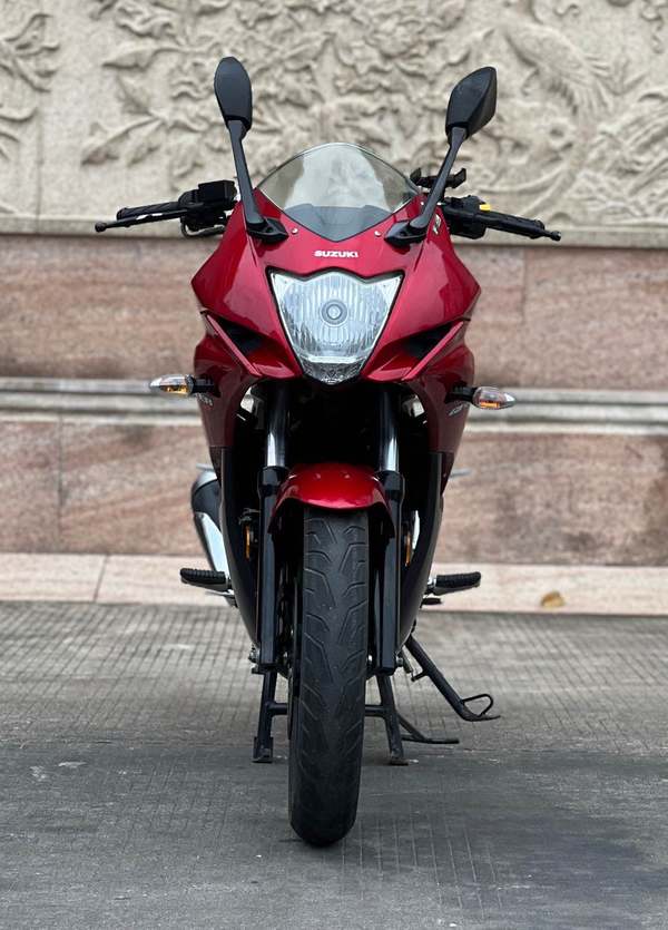 二手济南铃木极客飒 Gixxer 155