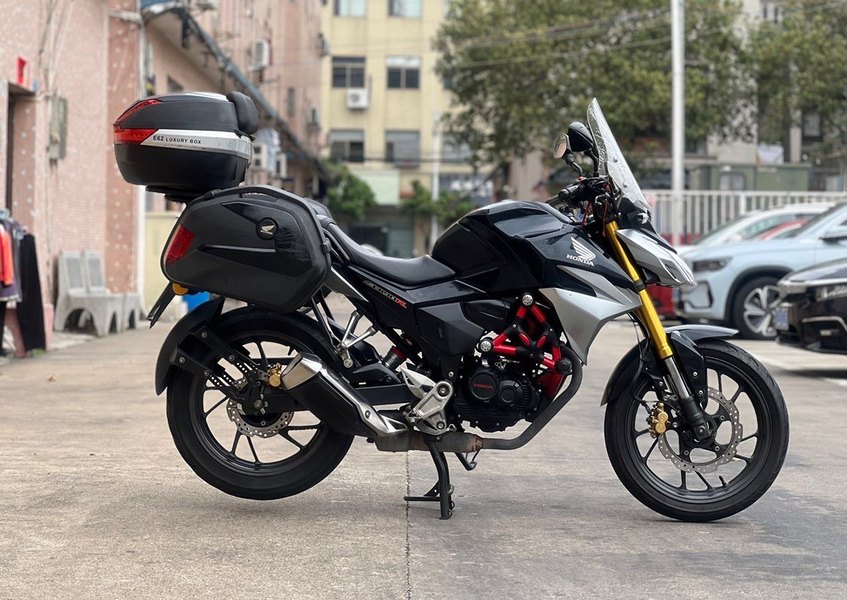 二手五羊本田CB190R 暴锋眼