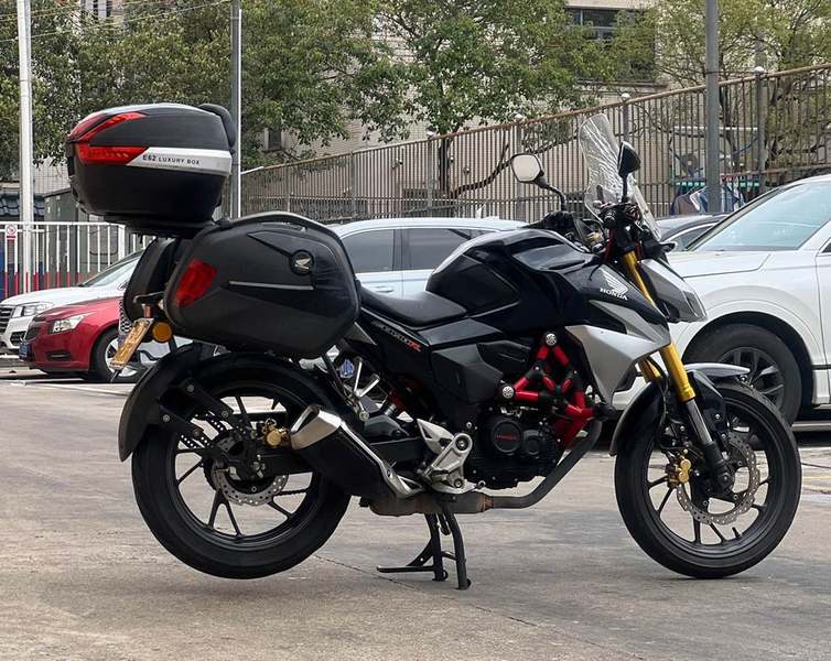 二手五羊本田CB190R 暴锋眼