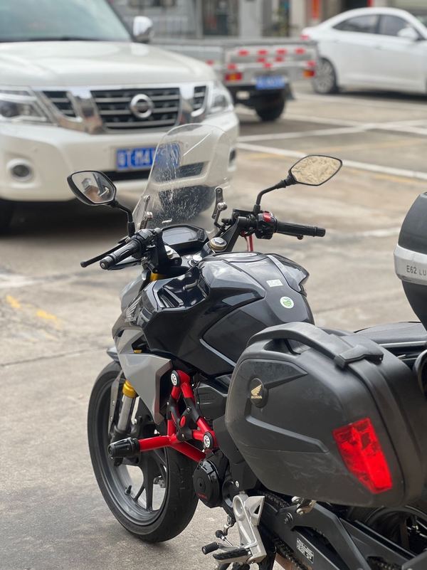 二手五羊本田CB190R 暴锋眼