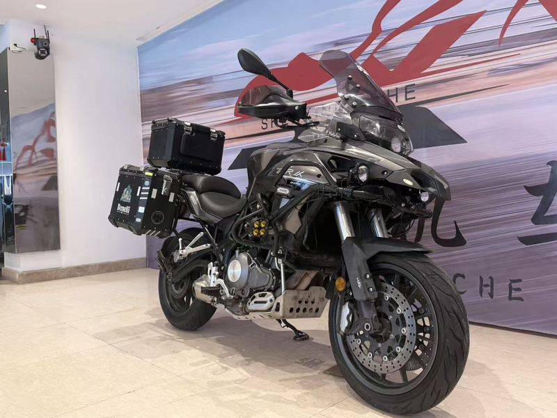 二手贝纳利金鹏 TRK502