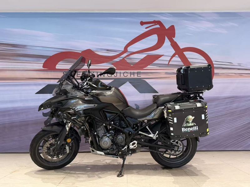 二手贝纳利金鹏 TRK502