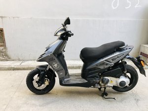 二手比亚乔Typhoon 125