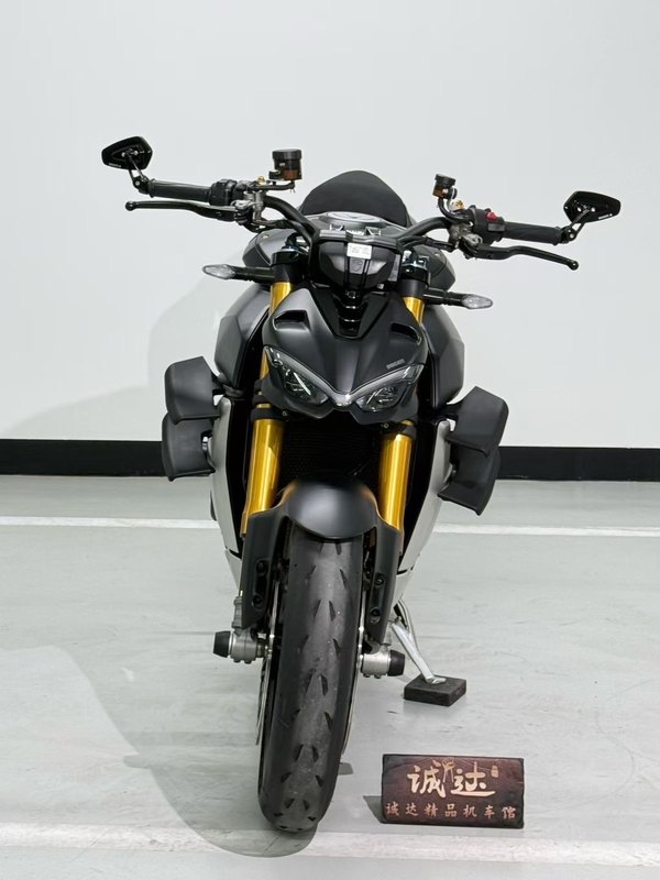 二手杜卡迪Street Fighter V4