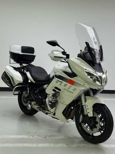 二手贝纳利600GC