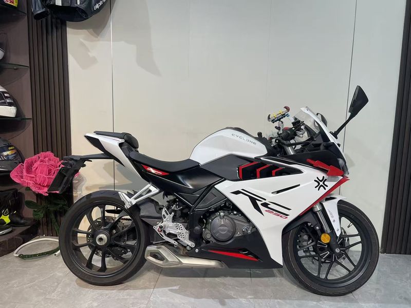 二手赛科龙RC250