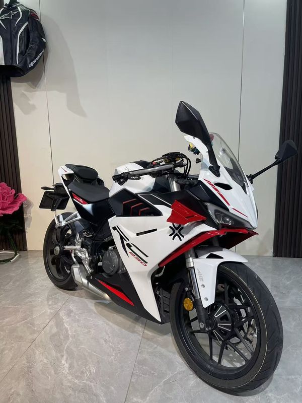 二手赛科龙RC250