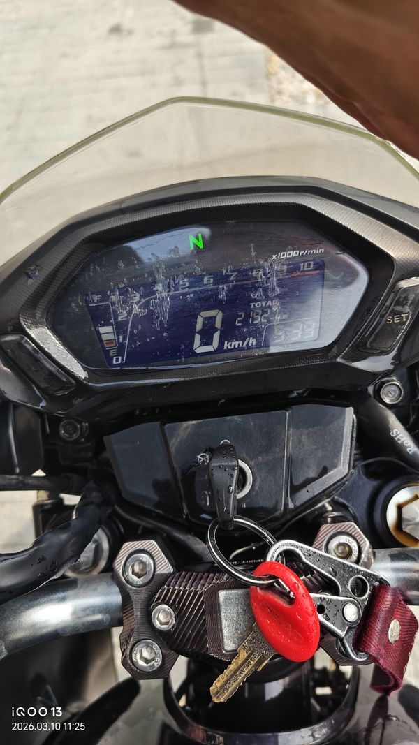 二手五羊本田RR150 幻影