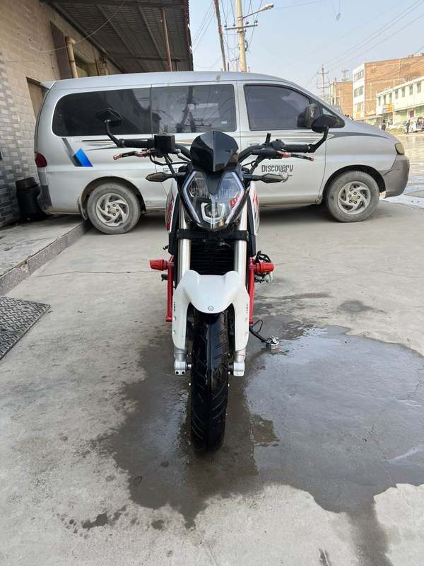 二手贝纳利小黄龙 TNT25