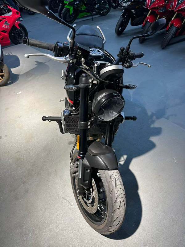 二手凯旋Trident 660