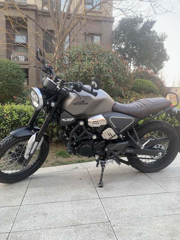 二手五羊本田鸷道 CB190SS