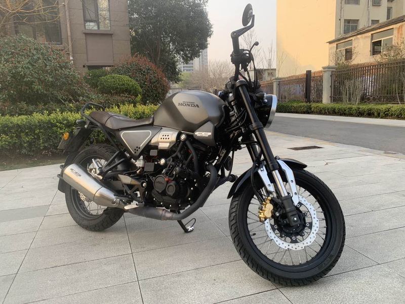 二手五羊本田鸷道 CB190SS