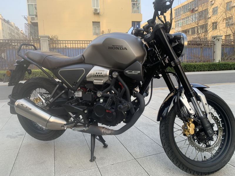 二手五羊本田鸷道 CB190SS