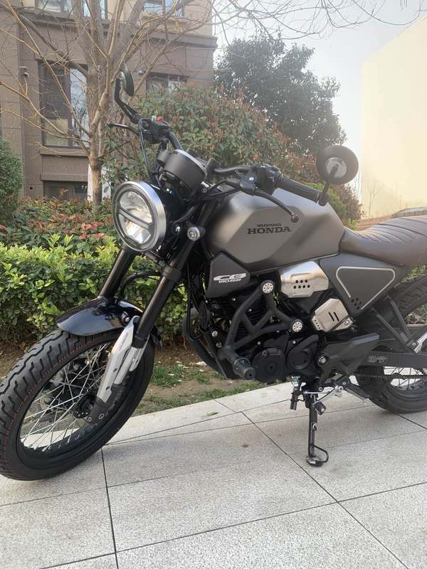 二手五羊本田鸷道 CB190SS