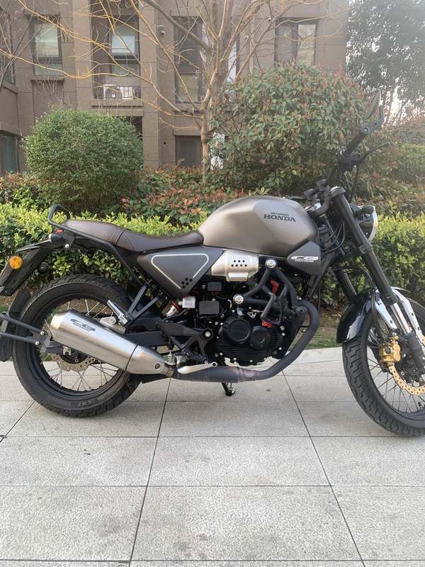 二手五羊本田鸷道 CB190SS