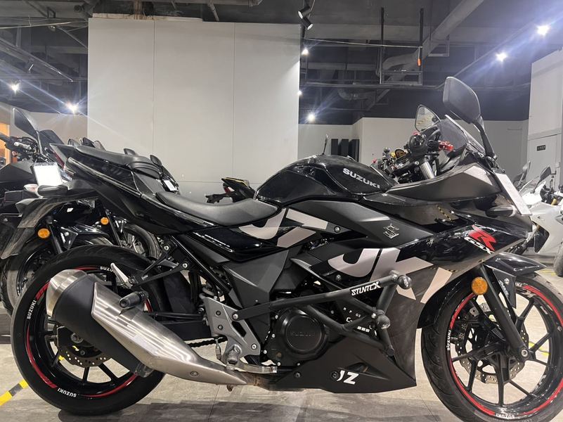 二手豪爵铃木GSX250R