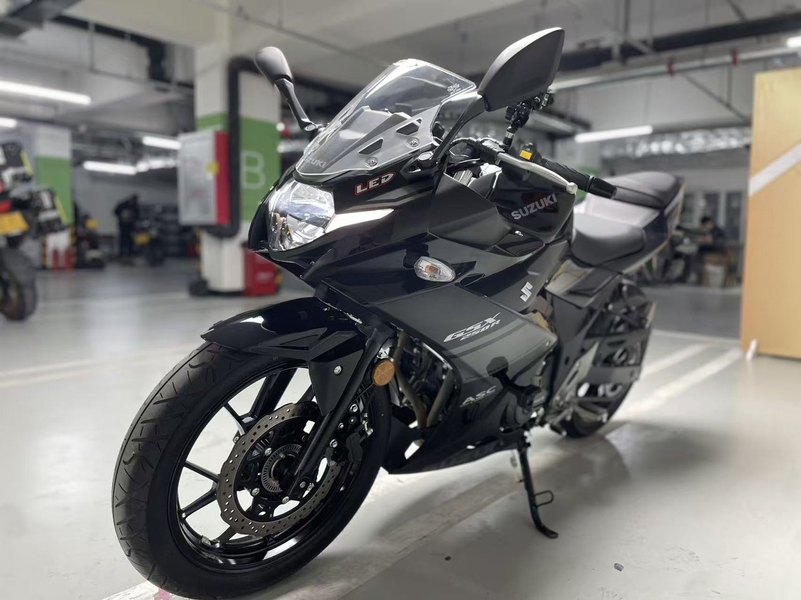 二手豪爵铃木GSX250R