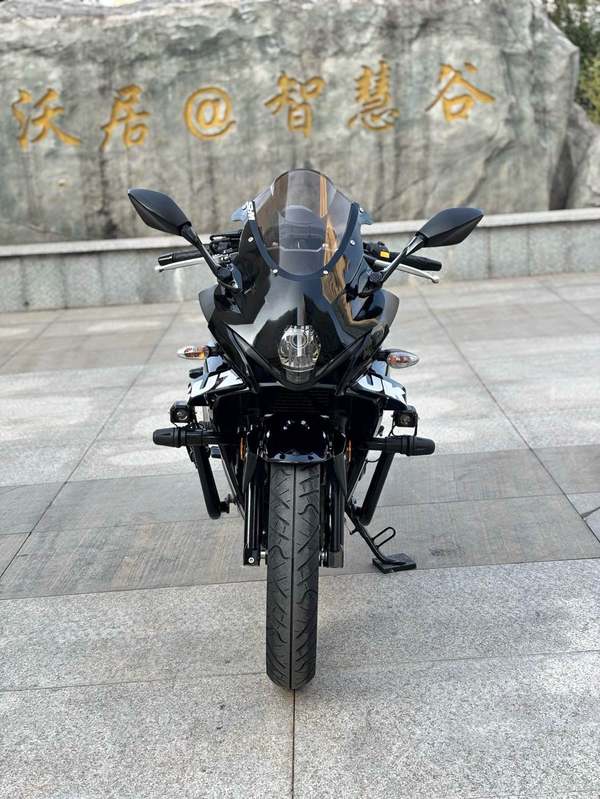 二手豪爵铃木GSX250R